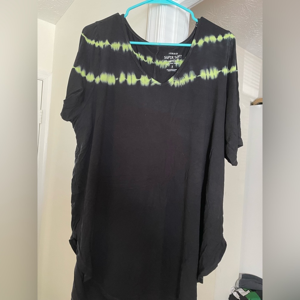 Torrid size 3 short